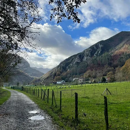 Amplio Loft Con Plaza De Garaje * Onís